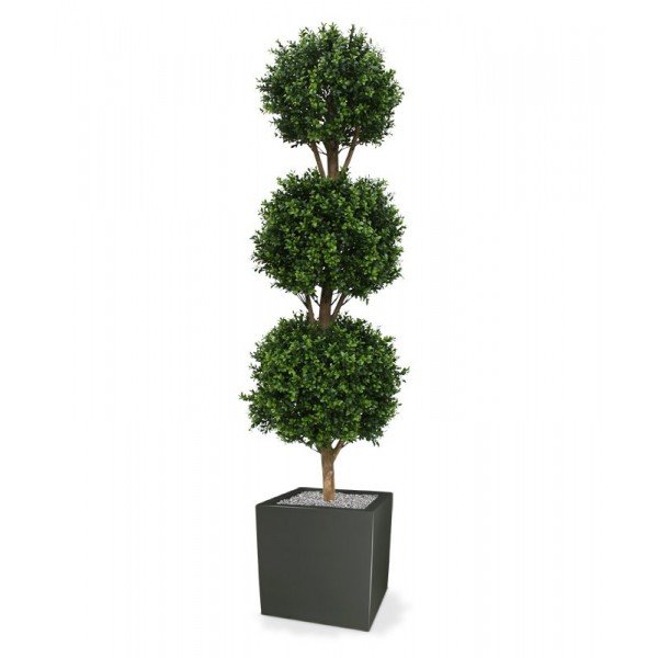 waardoor deze kunstboom zowel binnen en buiten een mooie decoratie is. De sierlijke kunst Buxus is bijna niet meer van het echte model te onderscheiden en is gemaakt op een echte houten stam. De kunstboom is ±175 cm hoog