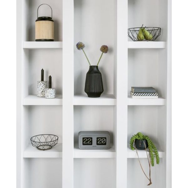 2 cm - zwart keuken of slaapkamer en geef hierin een mooi groen kunsthangplantje een stijlvol plekje. Plantenpot Skittle medium