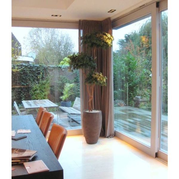 Kunstbloemen ook wel Esdoornblad genoemd