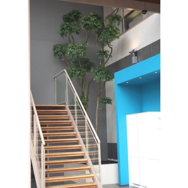 Kunst bladtakken heeft totaal 44 frisgroene zijden blaadjes en is