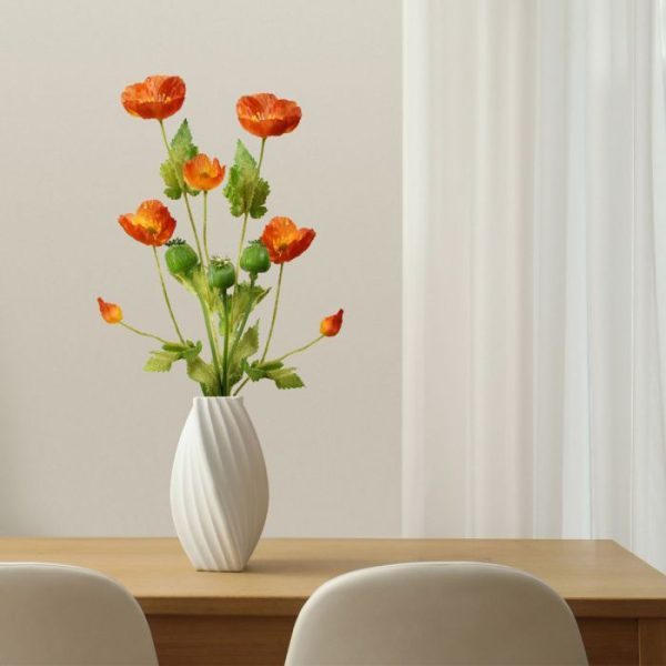 maar ook voelt. Deze kunstklaproos tak bestaat uit één stevige steel met vier bloemen in verschillende groeifasen. De vier bladeren variëren in grootte en vorm voor een nog realistischer effect. Dankzij de flexibel te buigen constructie kunt u de kunsttak zelf nog naar wens modelleren. Leuk om...