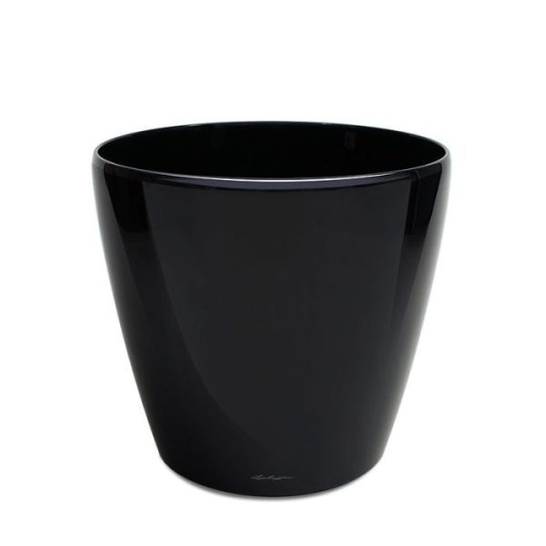 Lechuza Classico sierpot 50x47 cm zwart geschikt voor bomen vanaf 250 cm. Voor kleinere planten kiest u de 28x26 cm of de 21x20 cm. De gehele Lechuza serie leverbaar in een groot scala aan kleuren