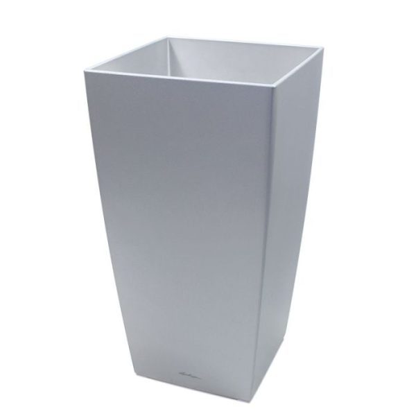 Lechuza Cubico sierpot 22x22x41 cm zilver geschikt voor bomen vanaf 250 cm. Voor kleinere planten kiest u de 22x22x41 cm. De gehele Lechuza serie leverbaar in een groot scala aan kleuren