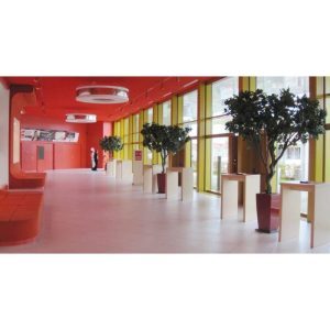 De Vijgenboom Deluxe is bij uitstek geschikt als u op zoek bent naar een blikvanger van formaat! Deze aparte kunstboom is ongeveer 250 cm hoog en heeft een gigantische bladkroon met een doorsnede van wel 200 cm.   Door de kunst Vijgenboom in een hoge pot te plaatsen kan eenvoudig nog meer hoogte behaald worden