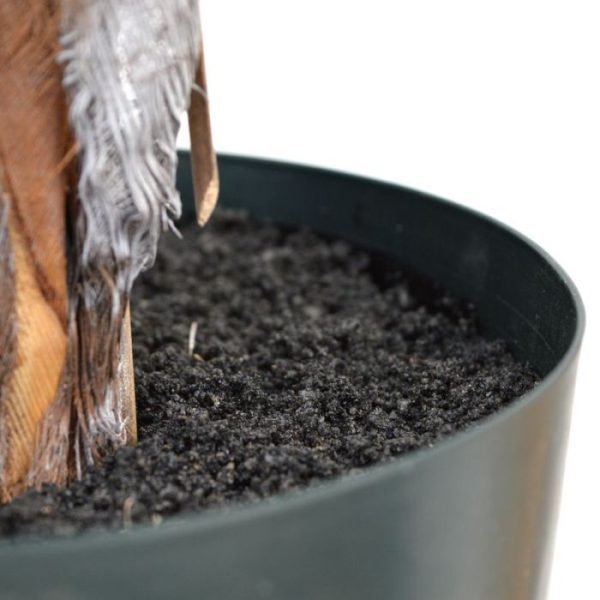 afgedekt met verlijmde grond. Standaard wordt de Paradize kunstpalm in deze plastic binnenpot geleverd. De hoogte van de Palm is ongeveer 100 cm. De breedte ligt tussen de 80 en 90 cm. De Paradize Palm Promo is beschikbaar in de maten 100