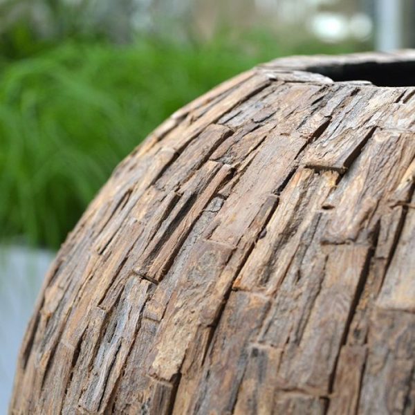 Plantenbakken dat maakt dat elke plantenbak uniek is in zijn soort! Bovendien is de Cemani serie licht in gewicht