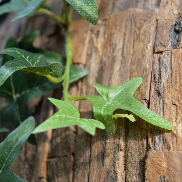 Kunst Hangplanten in combinatie met de kleine zijtakjes